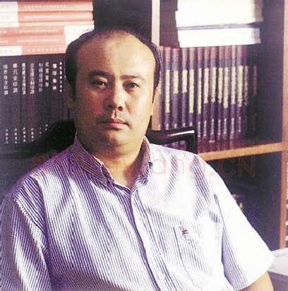 当代篆刻家(许雄志)人物介绍及篆刻作品欣赏