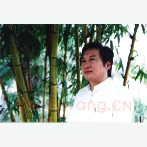 吴自标